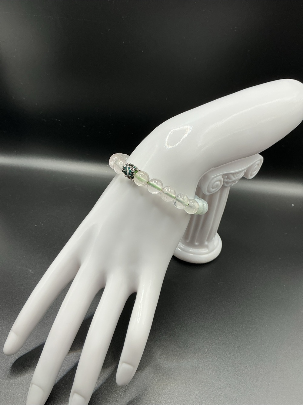 Natural Jade and clear Quartz in Stretch Bracelet with leaves charm